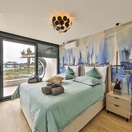 Appartamento Sky Pool Penthouse With A Huge Heated Private Pool Spalato