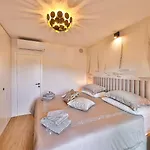 Διαμέρισμα Sky Pool Penthouse With A Huge Heated Private Pool Σπλιτ