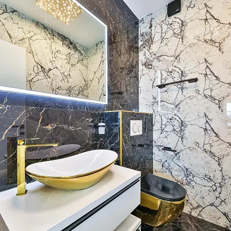 Sky Pool Penthouse With A Huge Heated Private Pool Apartament